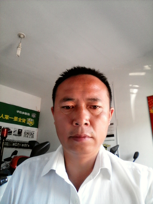 左手的第一张照片--咸阳相亲服务中心