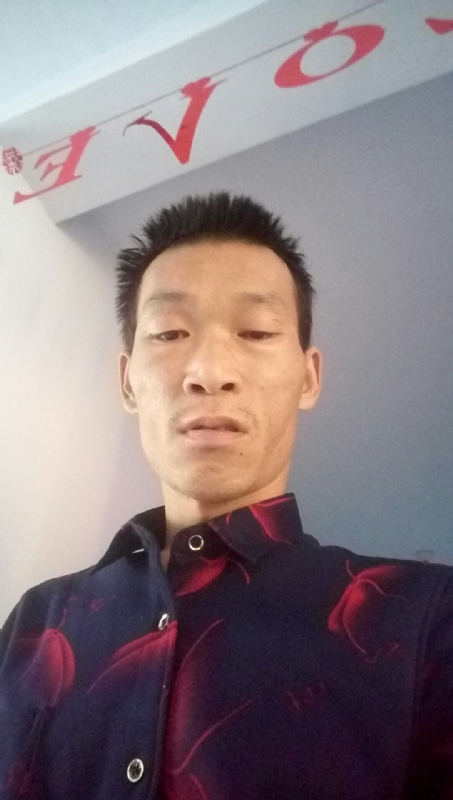 向阳的第一张照片--咸阳相亲服务中心