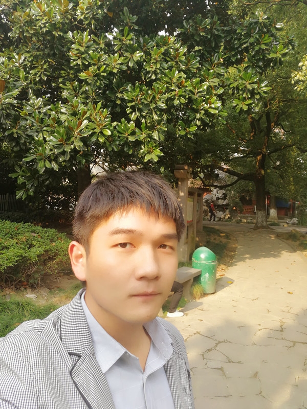 暂时的第一张照片--咸阳相亲服务中心