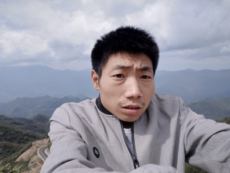 向后半生奋斗的第一张照片--咸阳相亲服务中心