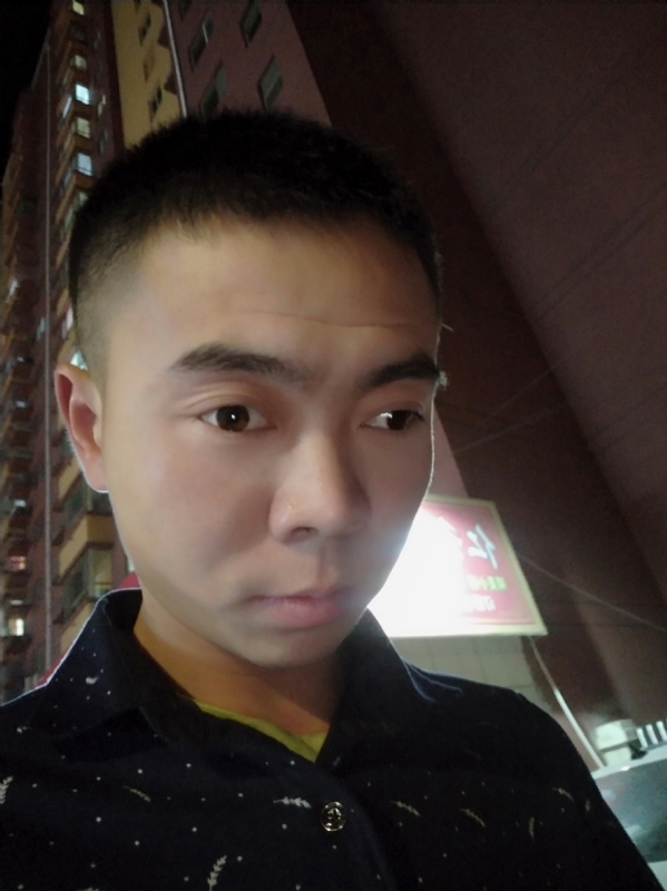 盛夏的果实的第一张照片--咸阳相亲服务中心