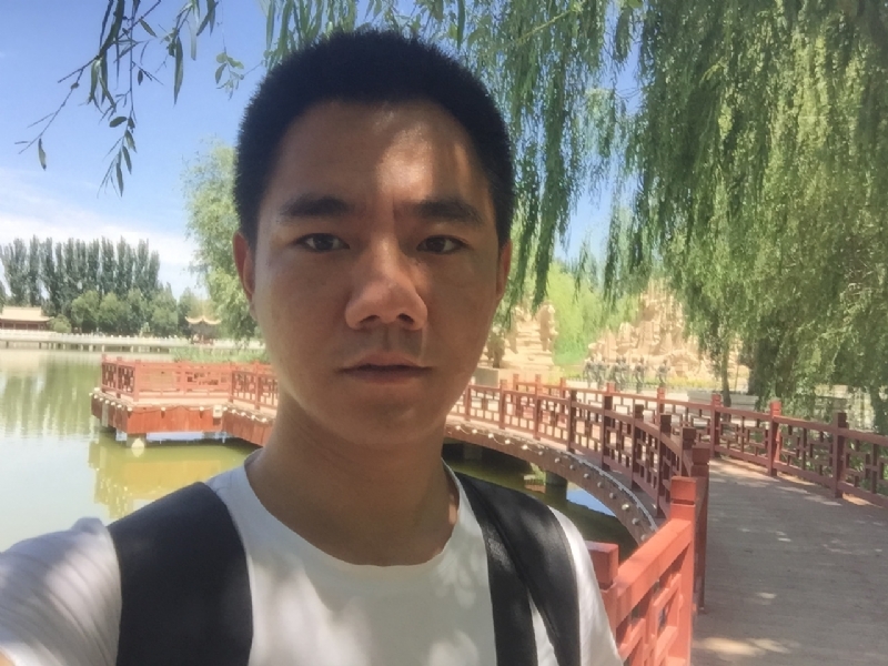 一见倾心的第一张照片--咸阳相亲服务中心