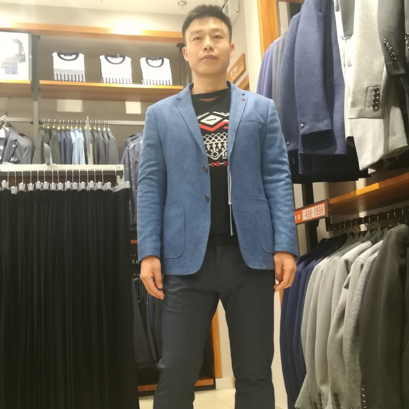 一只蚂蚁的第一张照片--咸阳相亲服务中心