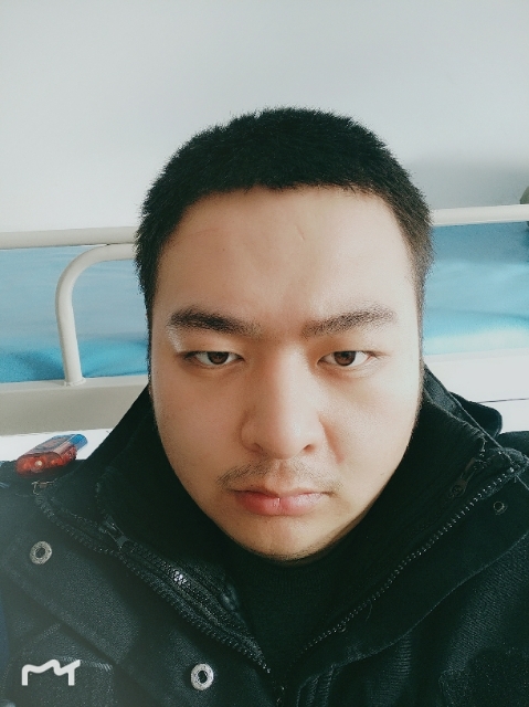 负重前行的第一张照片--咸阳相亲服务中心