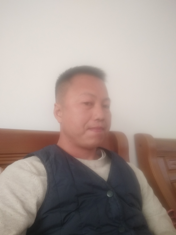 只对你好的第一张照片--咸阳相亲服务中心