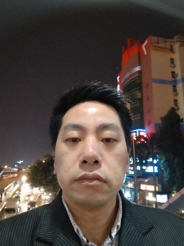 寻找真爱的第一张照片--咸阳相亲服务中心