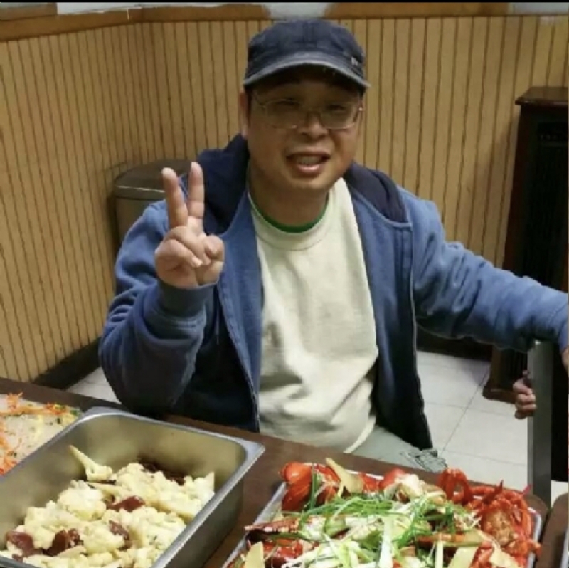 wally的第一张照片--咸阳相亲服务中心