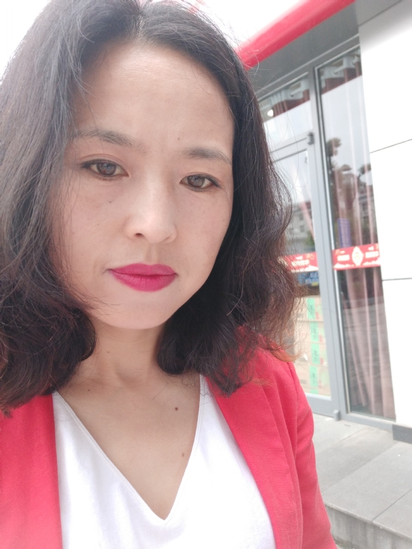 枫叶飘零的第一张照片--咸阳相亲服务中心
