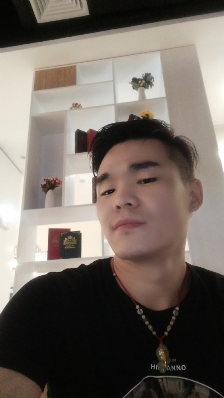 涵博随缘的第一张照片--咸阳相亲服务中心