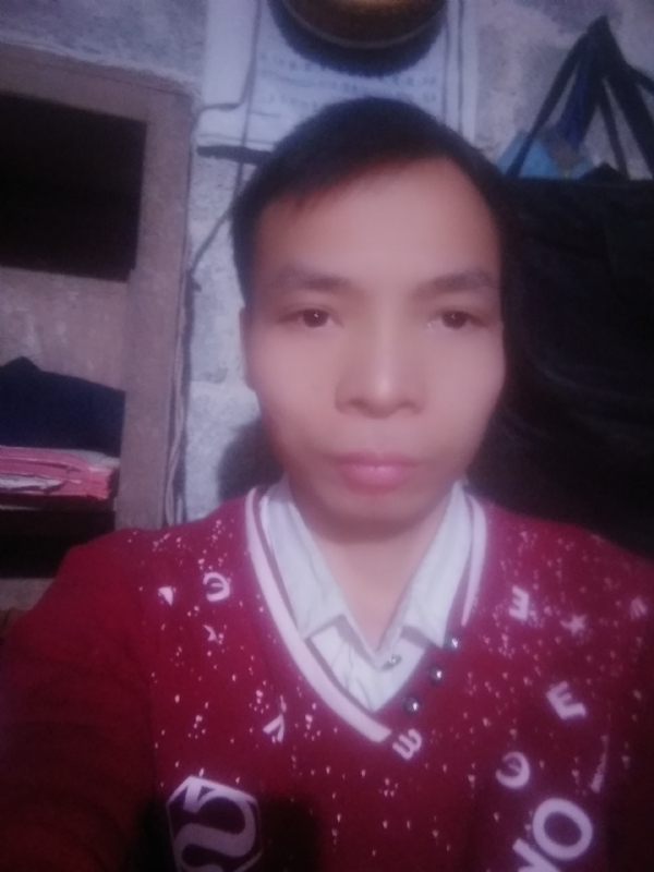 笑看人生百态的第一张照片--咸阳相亲服务中心