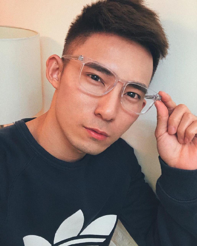 小伟的第一张照片--咸阳相亲服务中心