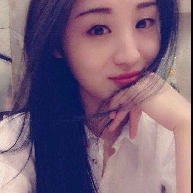 在水一方的第一张照片--咸阳相亲服务中心
