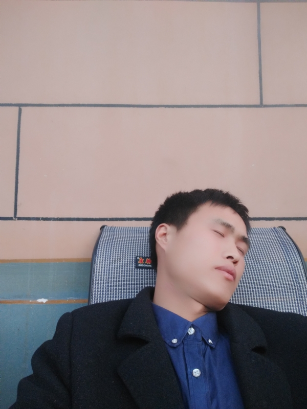 有钱爱情才能长久的第一张照片--咸阳相亲服务中心