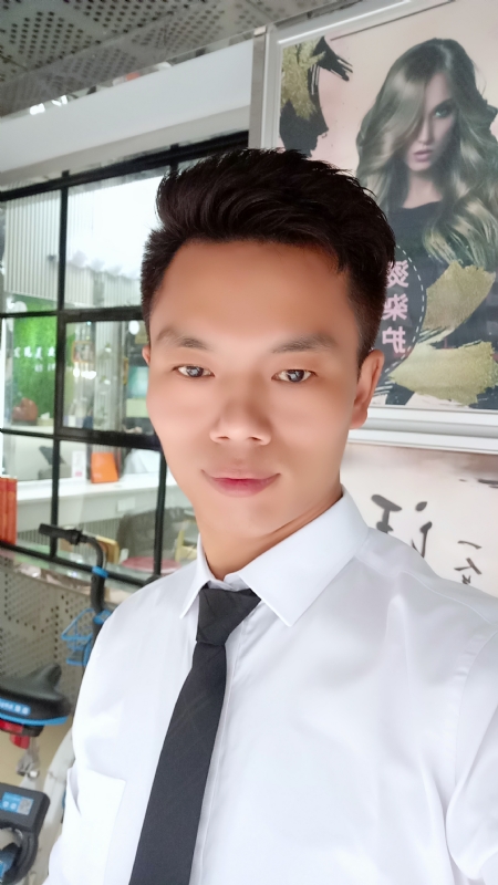 阳光男士的第一张照片--咸阳相亲服务中心