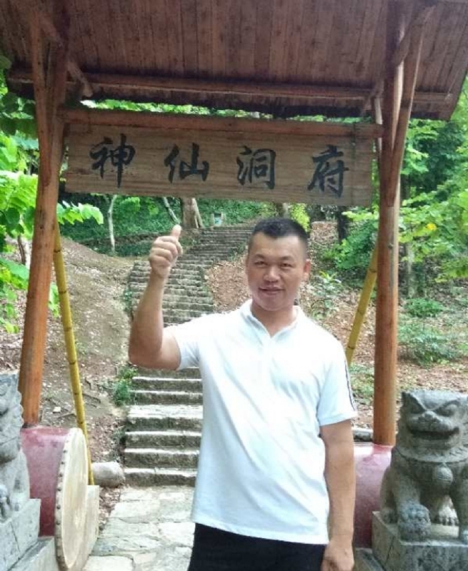 强仔的第一张照片--咸阳相亲服务中心