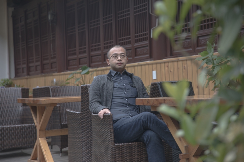 世界那么大的第一张照片--咸阳相亲服务中心