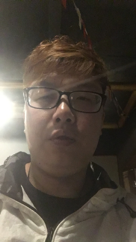 深情久伴更长情的第一张照片--咸阳相亲服务中心