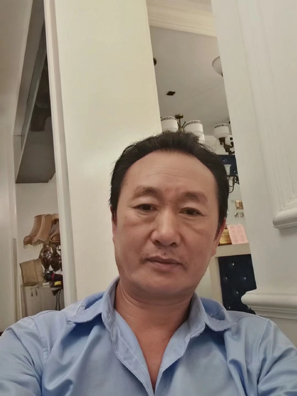 青松的第一张照片--咸阳相亲服务中心