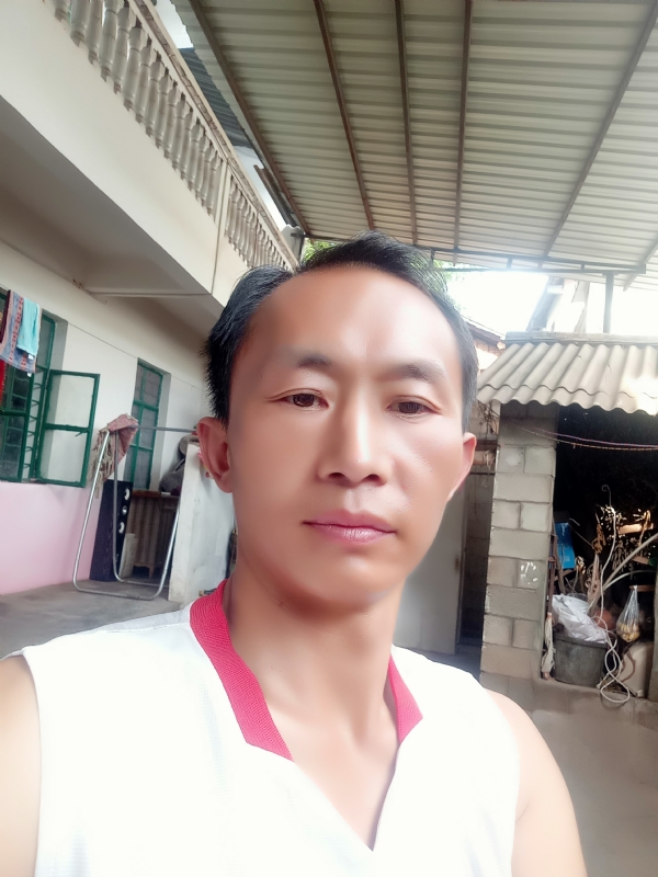 白鸽的第一张照片--咸阳相亲服务中心
