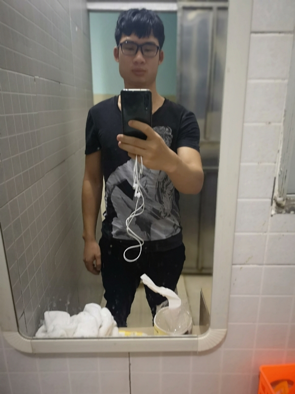 右手的执着的第一张照片--咸阳相亲服务中心