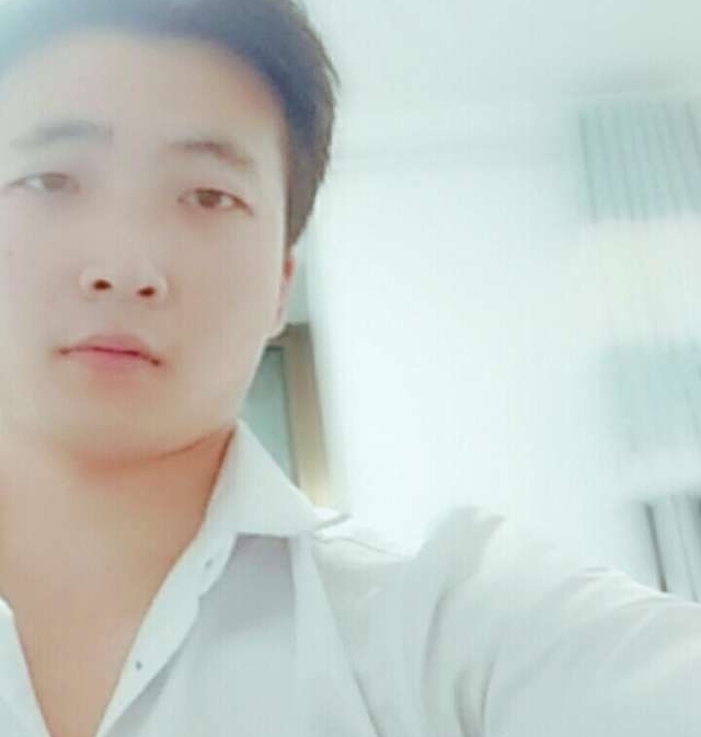 华英雄的第一张照片--咸阳相亲服务中心