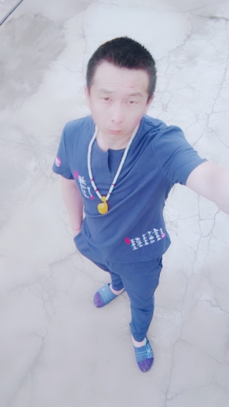 一叶之秋的第一张照片--咸阳相亲服务中心