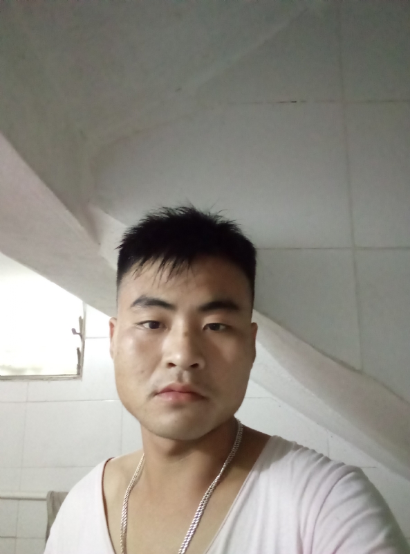 落叶知秋的第一张照片--咸阳相亲服务中心