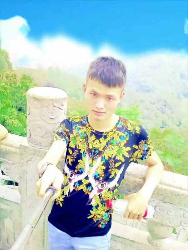 孤独王者元首的第一张照片--咸阳相亲服务中心