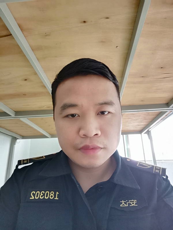 小子的第一张照片--咸阳相亲服务中心