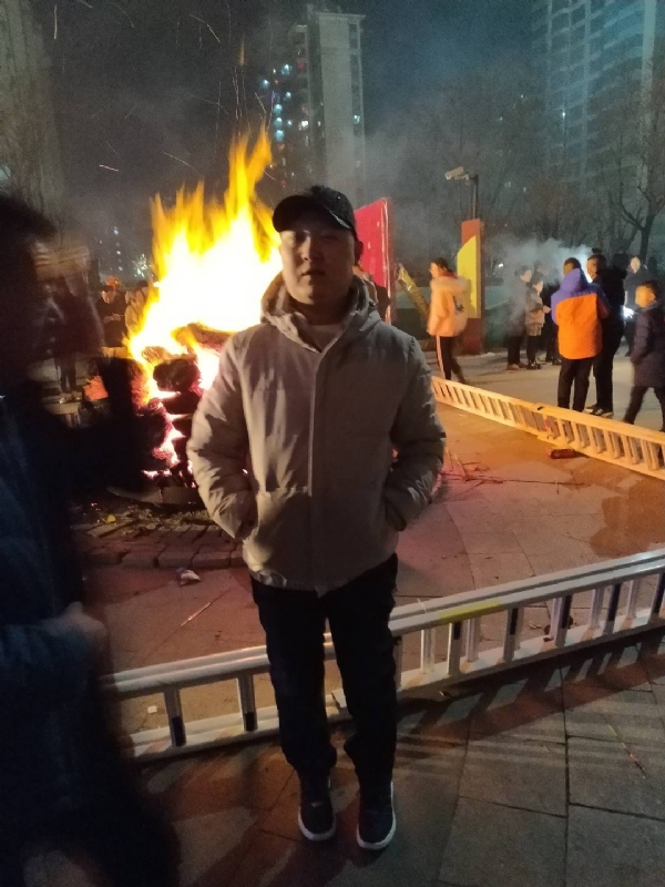爱情里的俩个人的第二张照片--咸阳相亲服务中心