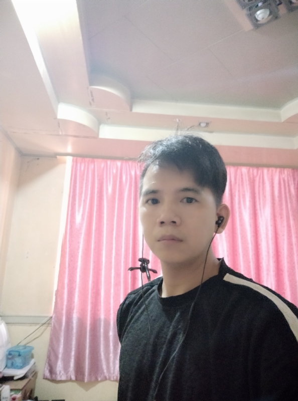三月天的第一张照片--咸阳相亲服务中心