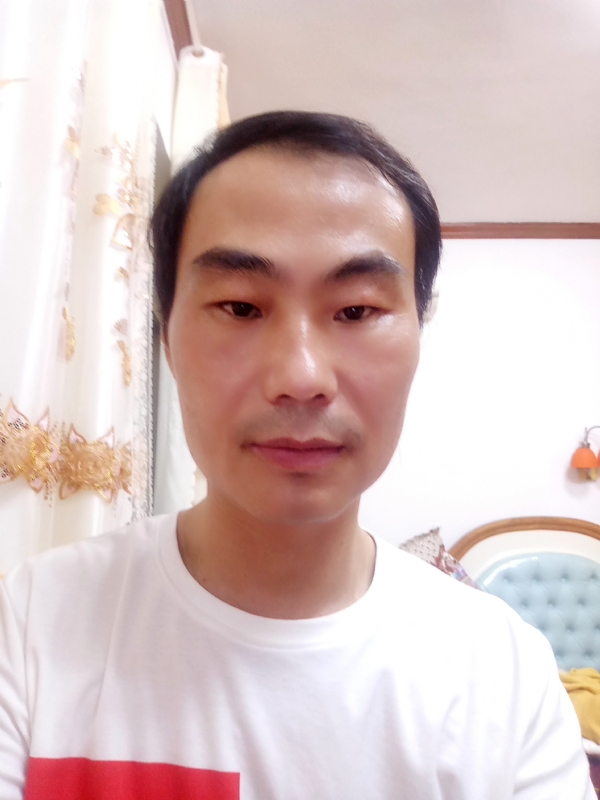 光明的第一张照片--咸阳相亲服务中心