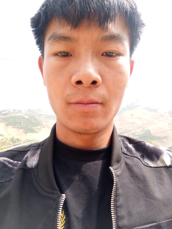 唐伟的第一张照片--咸阳相亲服务中心
