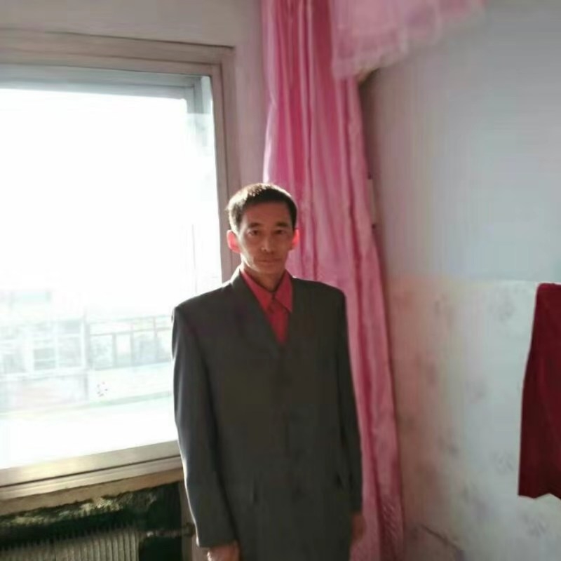 阳光明媚的第一张照片--咸阳相亲服务中心