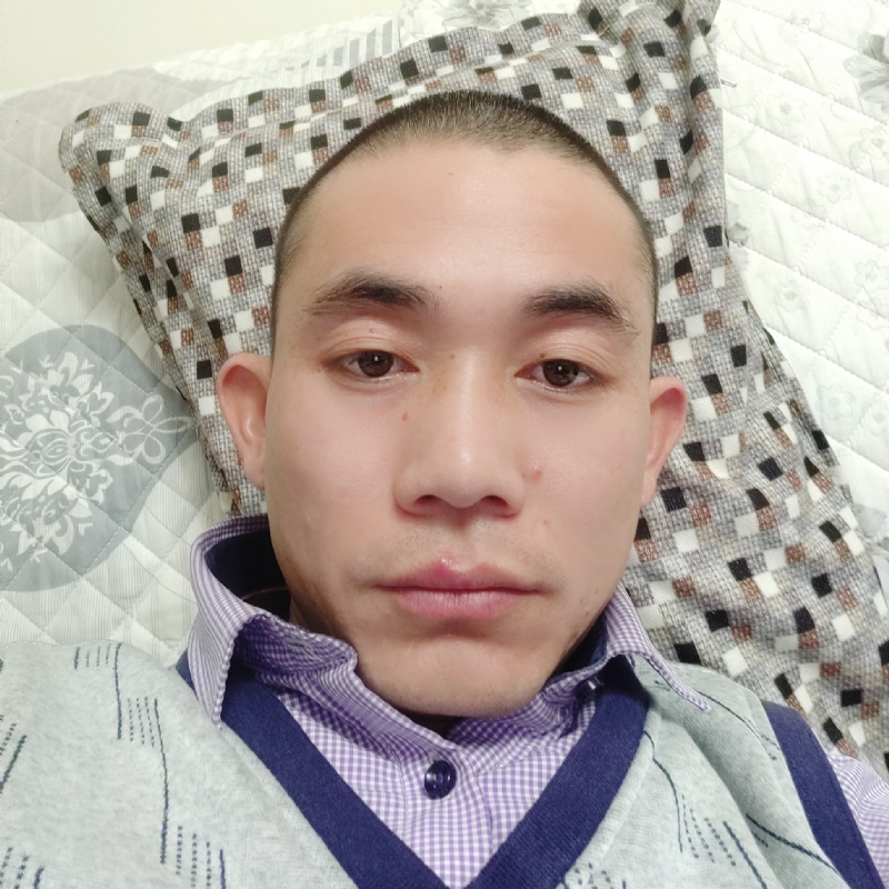 龙飞的第一张照片--咸阳相亲服务中心