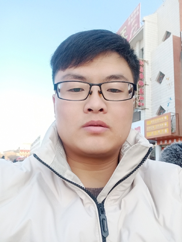执子之手与子偕老的第一张照片--咸阳相亲服务中心