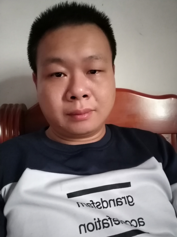 飞的第一张照片--咸阳相亲服务中心