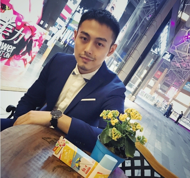 wenze的第一张照片--咸阳相亲服务中心