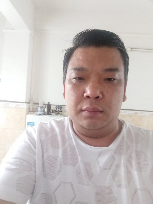 帅帅的第一张照片--咸阳相亲服务中心