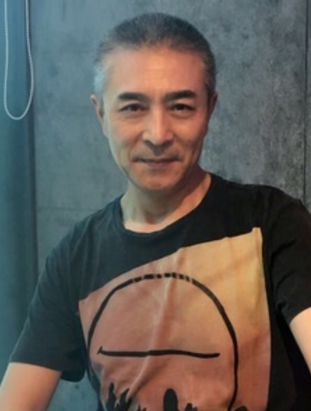 拥抱明天的第一张照片--咸阳相亲服务中心