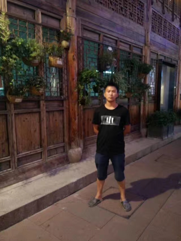 回忆的第一张照片--咸阳相亲服务中心