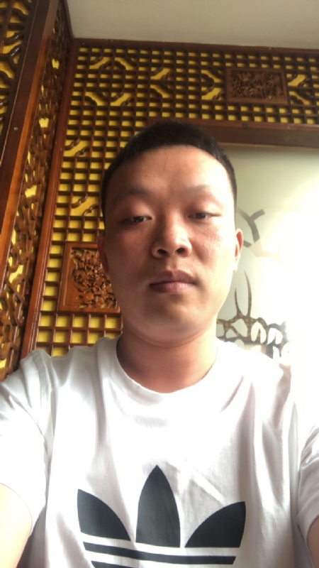 唐子龙的第二张照片--咸阳相亲服务中心