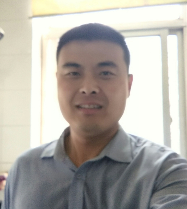 李伟的第一张照片--咸阳相亲服务中心