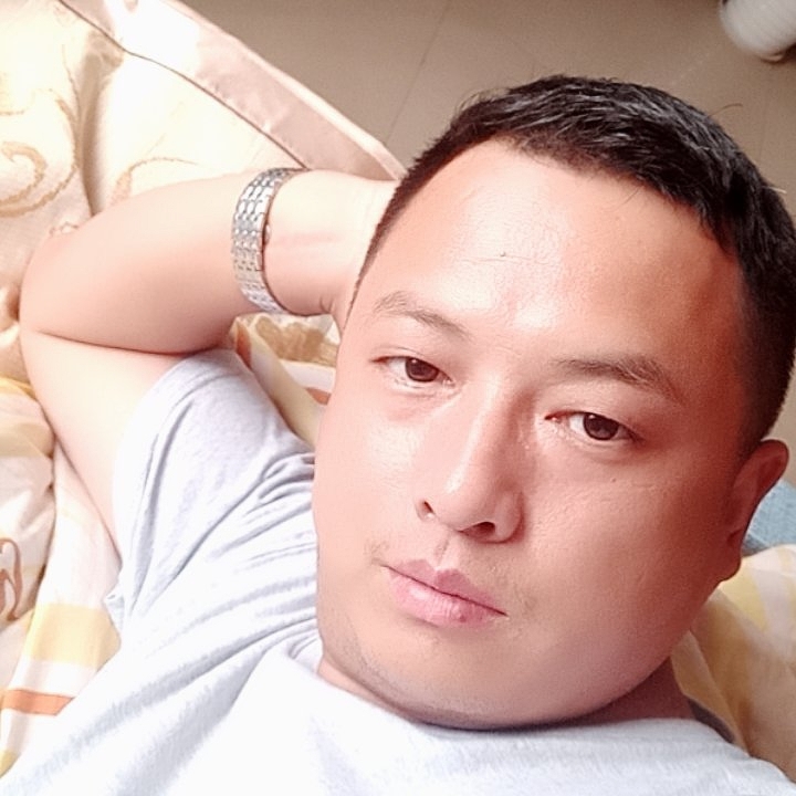 忘世情的第一张照片--咸阳相亲服务中心