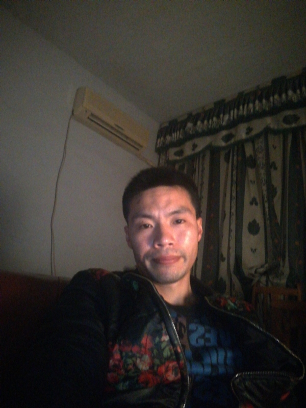 性情男儿的第一张照片--咸阳相亲服务中心
