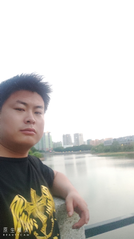 小海的第二张照片--咸阳相亲服务中心