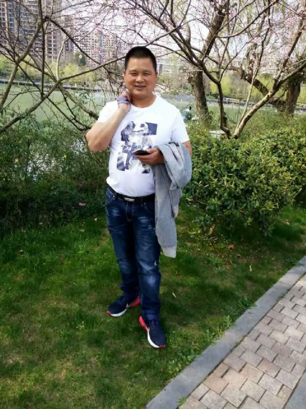 纯爷们的第一张照片--咸阳相亲服务中心