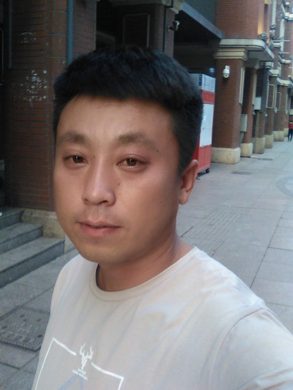 冰冷的心的第一张照片--咸阳相亲服务中心