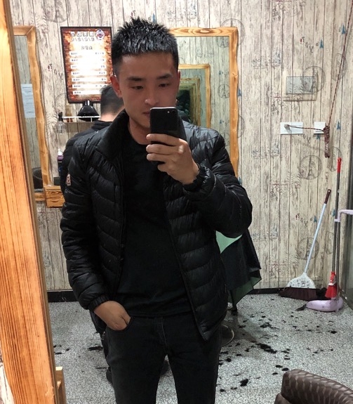 知足常乐的第一张照片--咸阳相亲服务中心