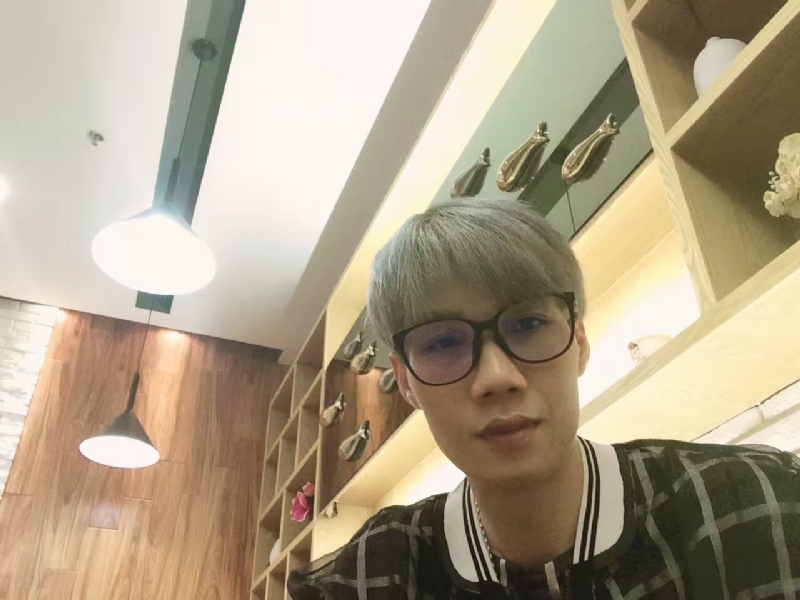 黄峰的第一张照片--咸阳相亲服务中心